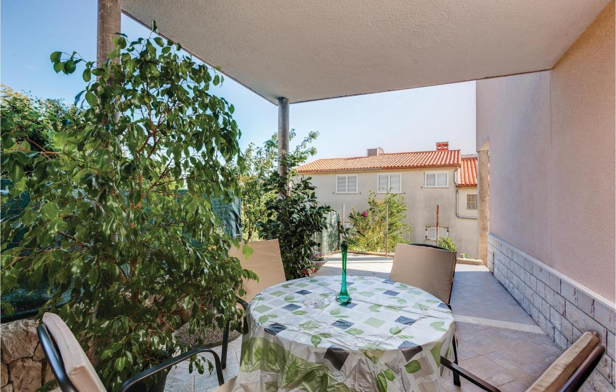 Amazing Apartment In Podstrana With Wifi Exterior foto
